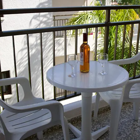 Maricosta Ξενοδοχείο με διαμερίσματα Πρωταράς