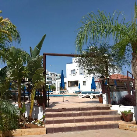 Ξενοδοχείο με διαμερίσματα Maricosta